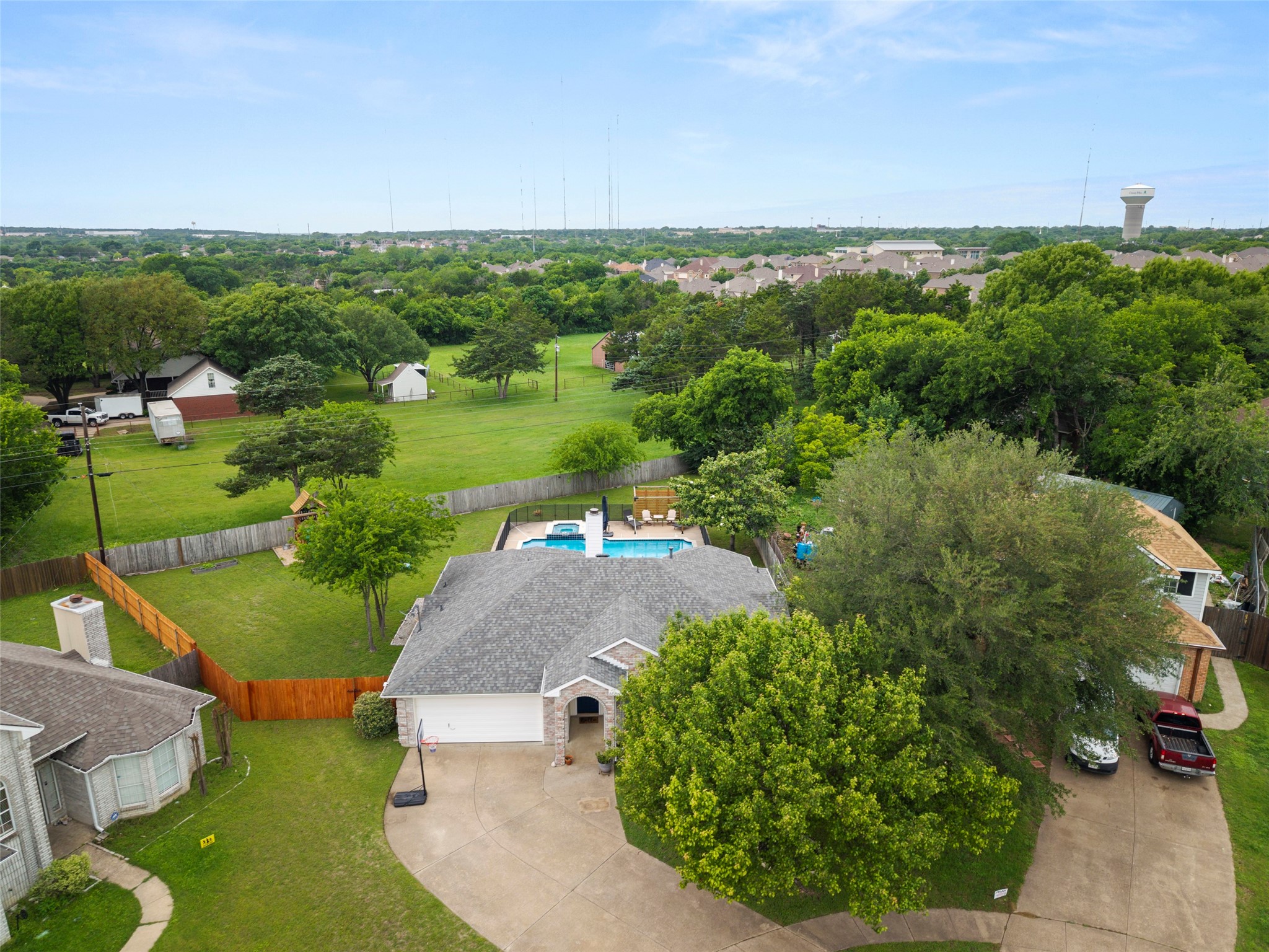 801 Switzer Lane Cedar Hill TX 75104
