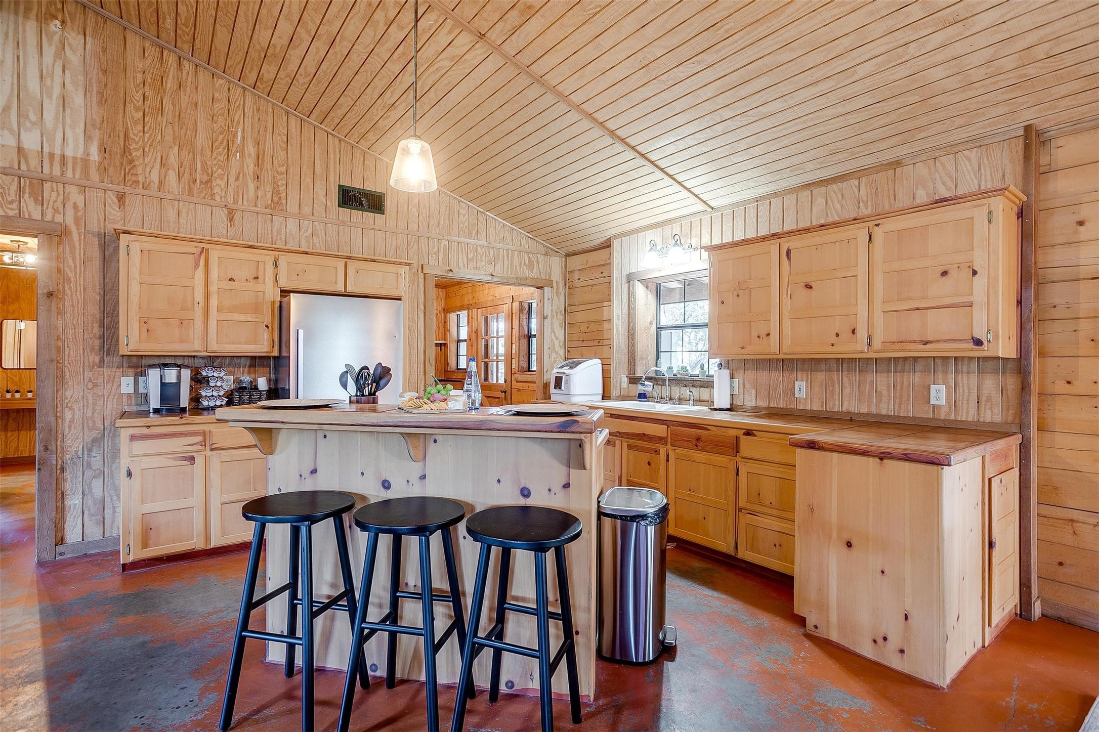1348 County Road 2013 Glen Rose TX 76690