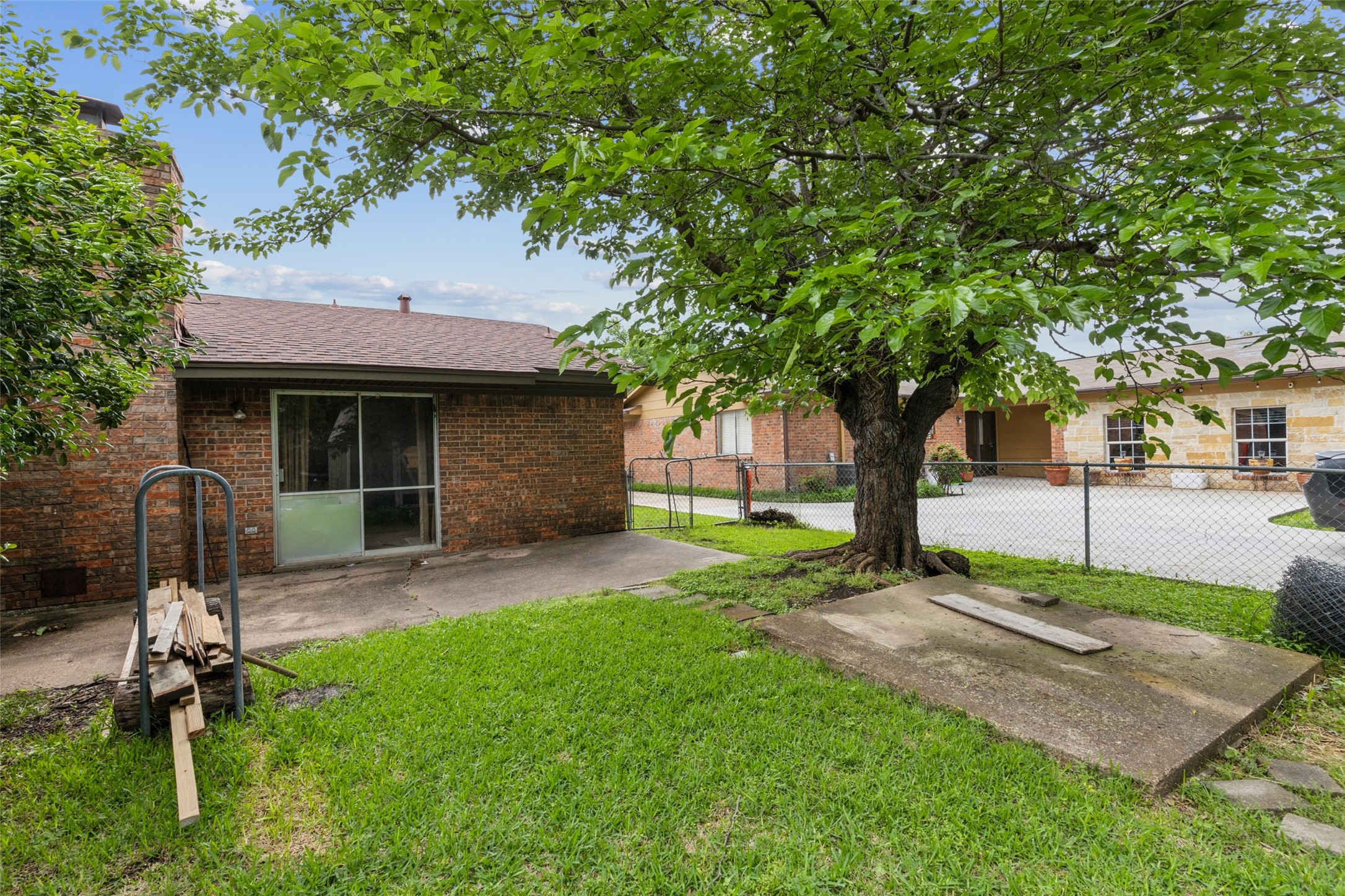 4025 Tynes Drive Garland TX 75042