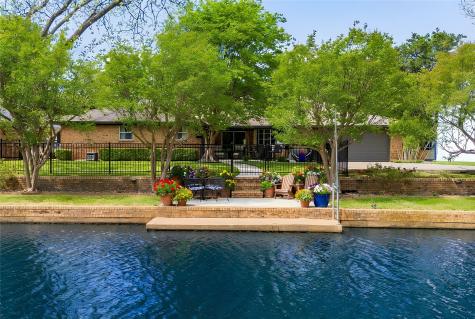 1813 Lakeside Drive Arlington TX 76013