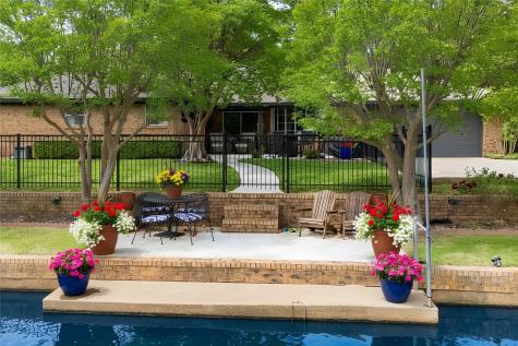 1813 Lakeside Drive Arlington TX 76013