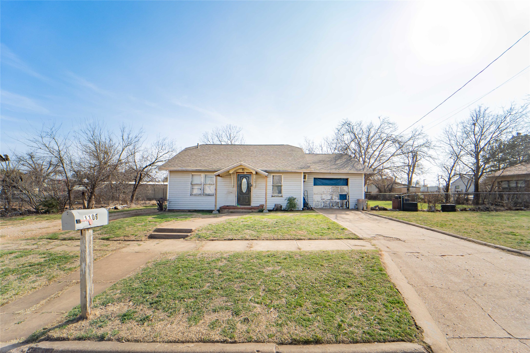 1109 W Elm Street Breckenridge TX 76424