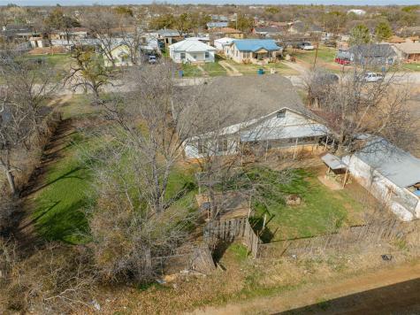 1109 W Elm Street Breckenridge TX 76424