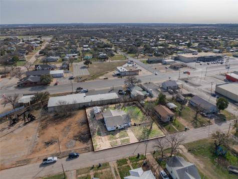 1109 W Elm Street Breckenridge TX 76424