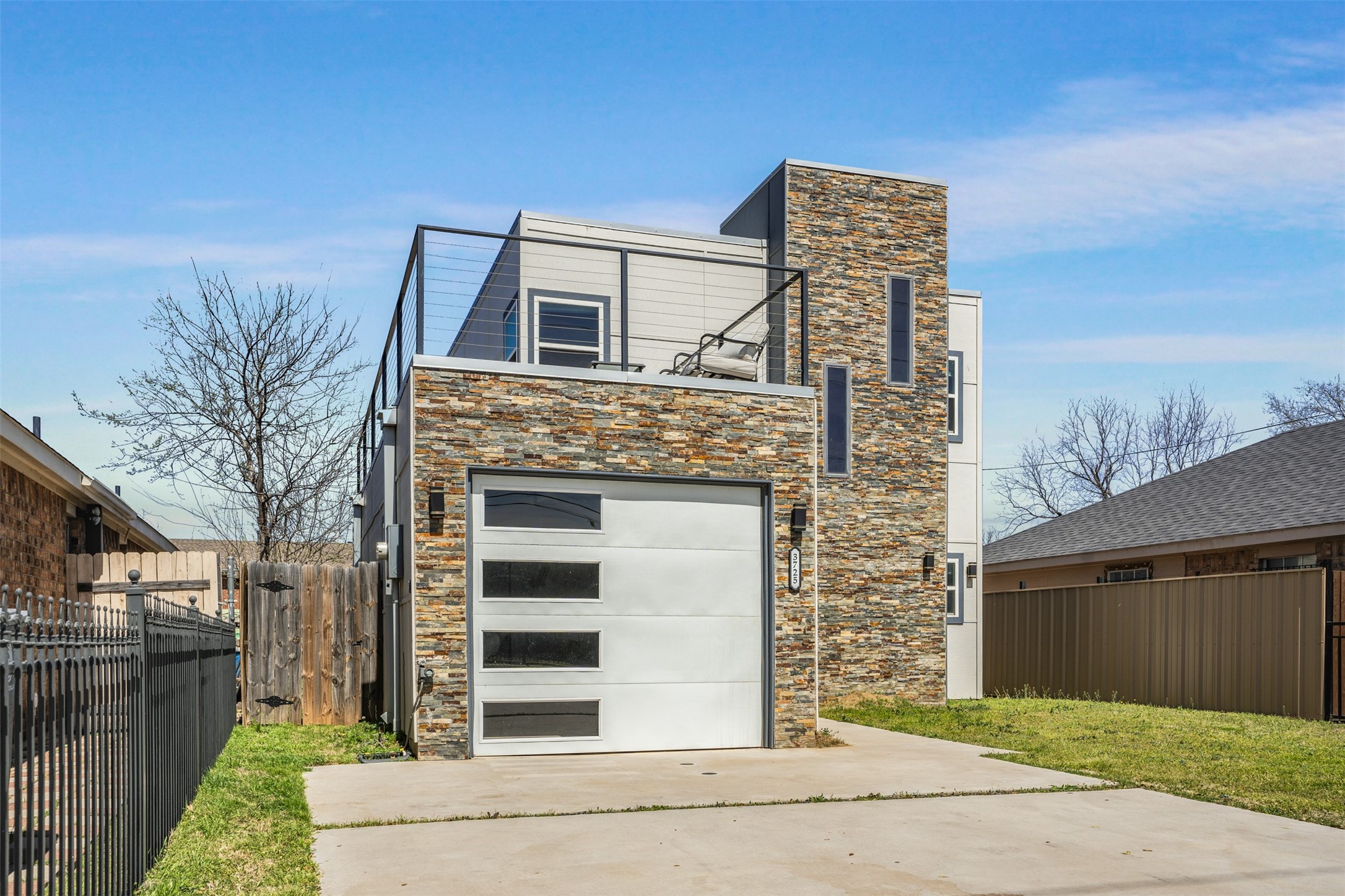 3725 Toronto Street Dallas TX 75212