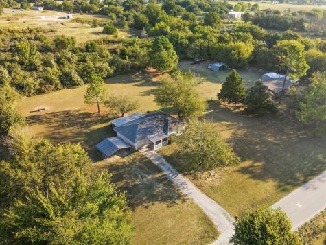 225 Cornstubble Lane Poolville TX 76487