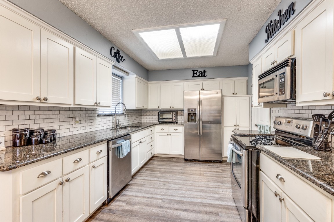 726 Kensington Lane Mansfield TX 76063