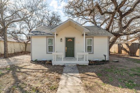 724 N Stephen Avenue Stephenville TX 76401