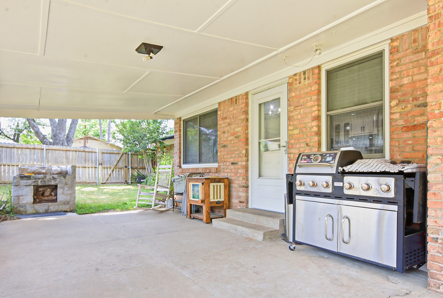 1901 Sterling Drive Tyler TX 75701