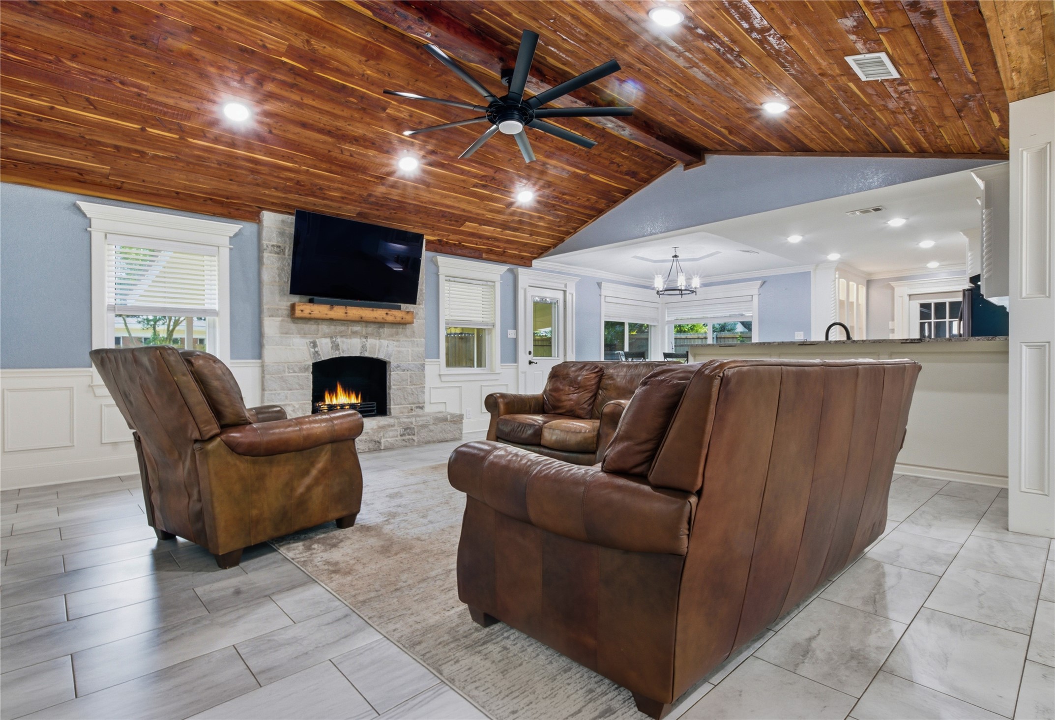 1901 Sterling Drive Tyler TX 75701