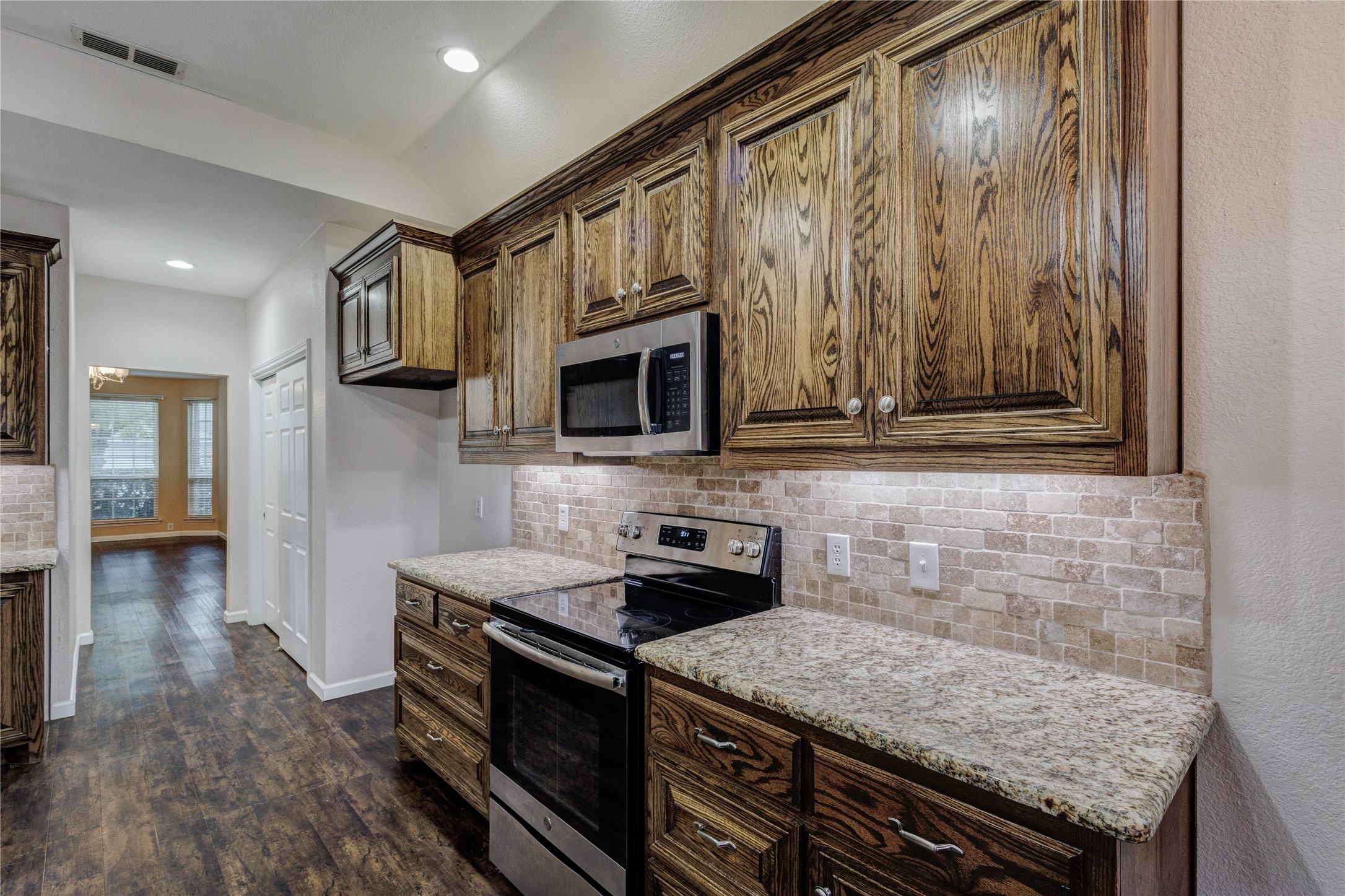 1036 Cottonbelt Drive Saginaw TX 76131