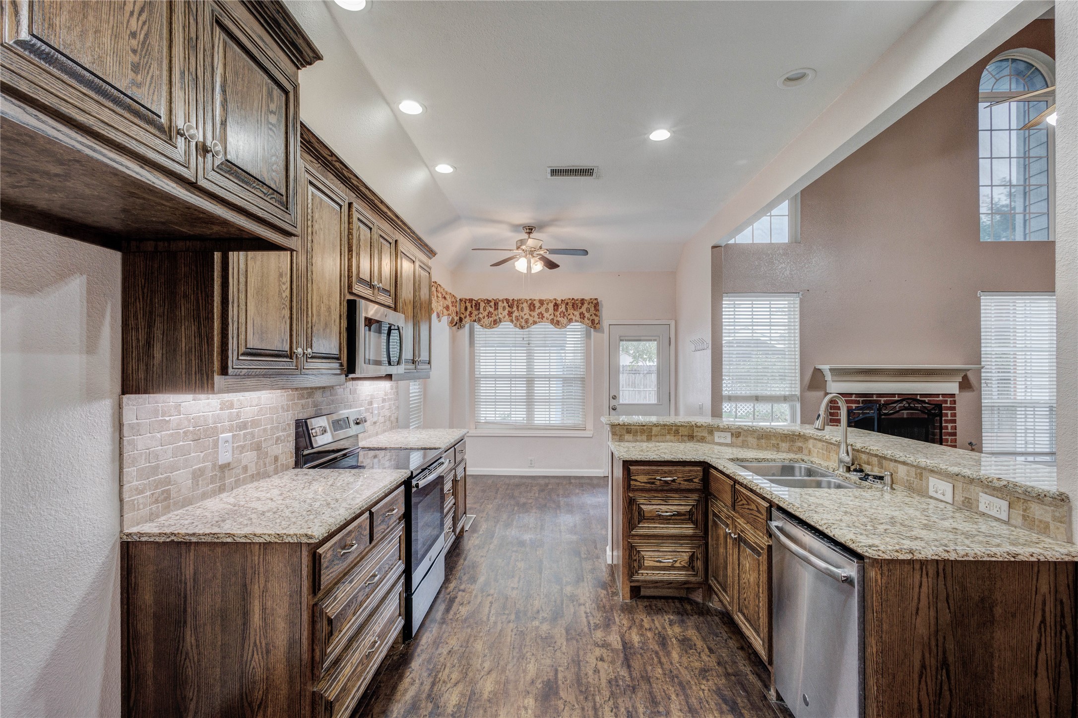 1036 Cottonbelt Drive Saginaw TX 76131