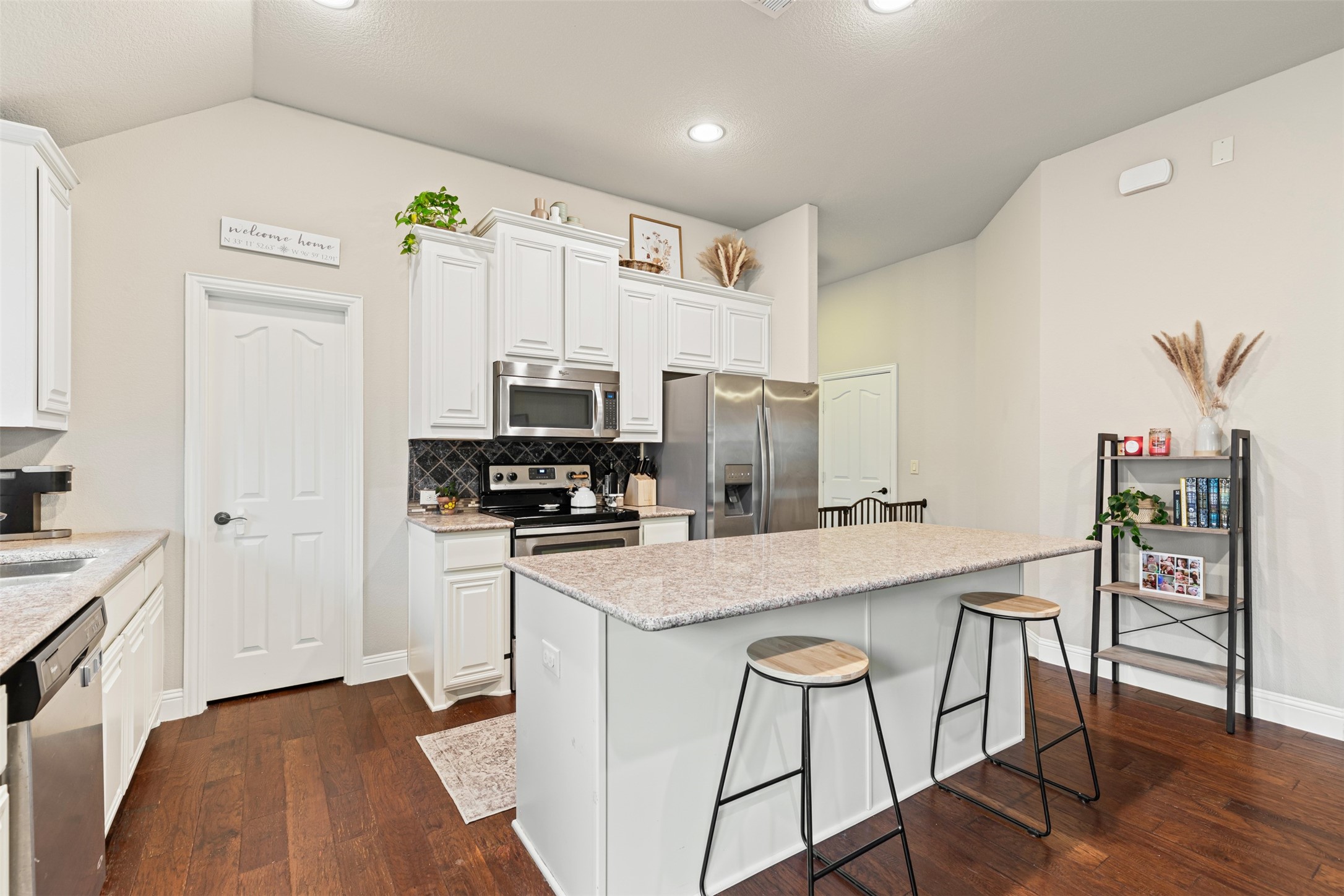8321 Spitfire Trail Aubrey TX 76227