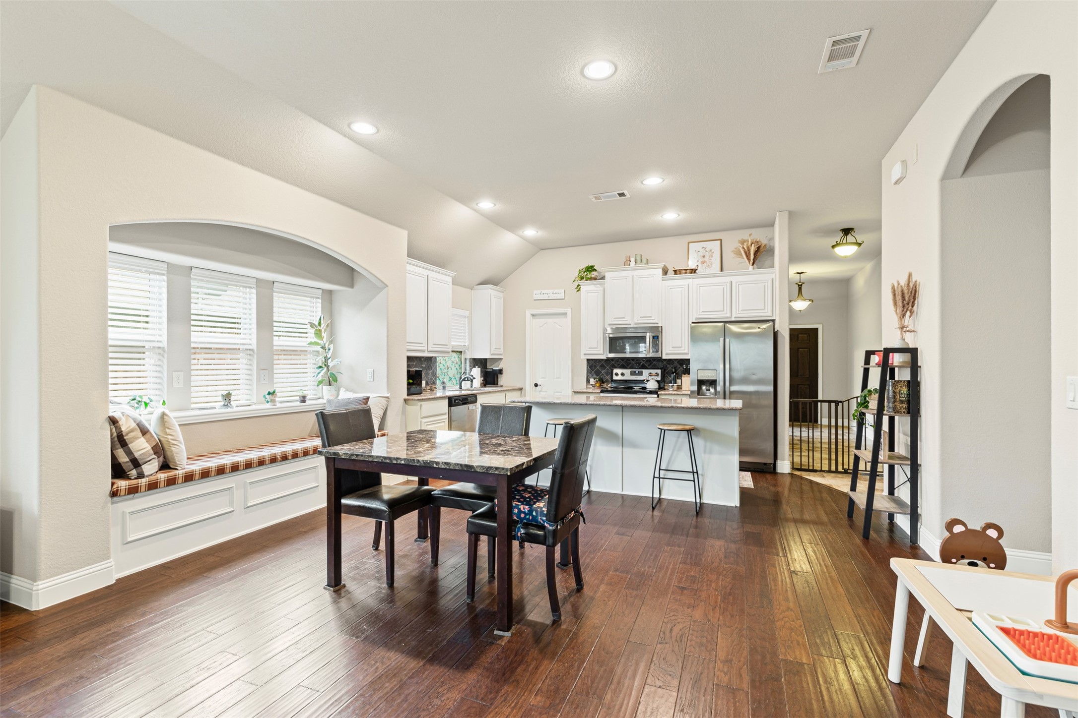 8321 Spitfire Trail Aubrey TX 76227