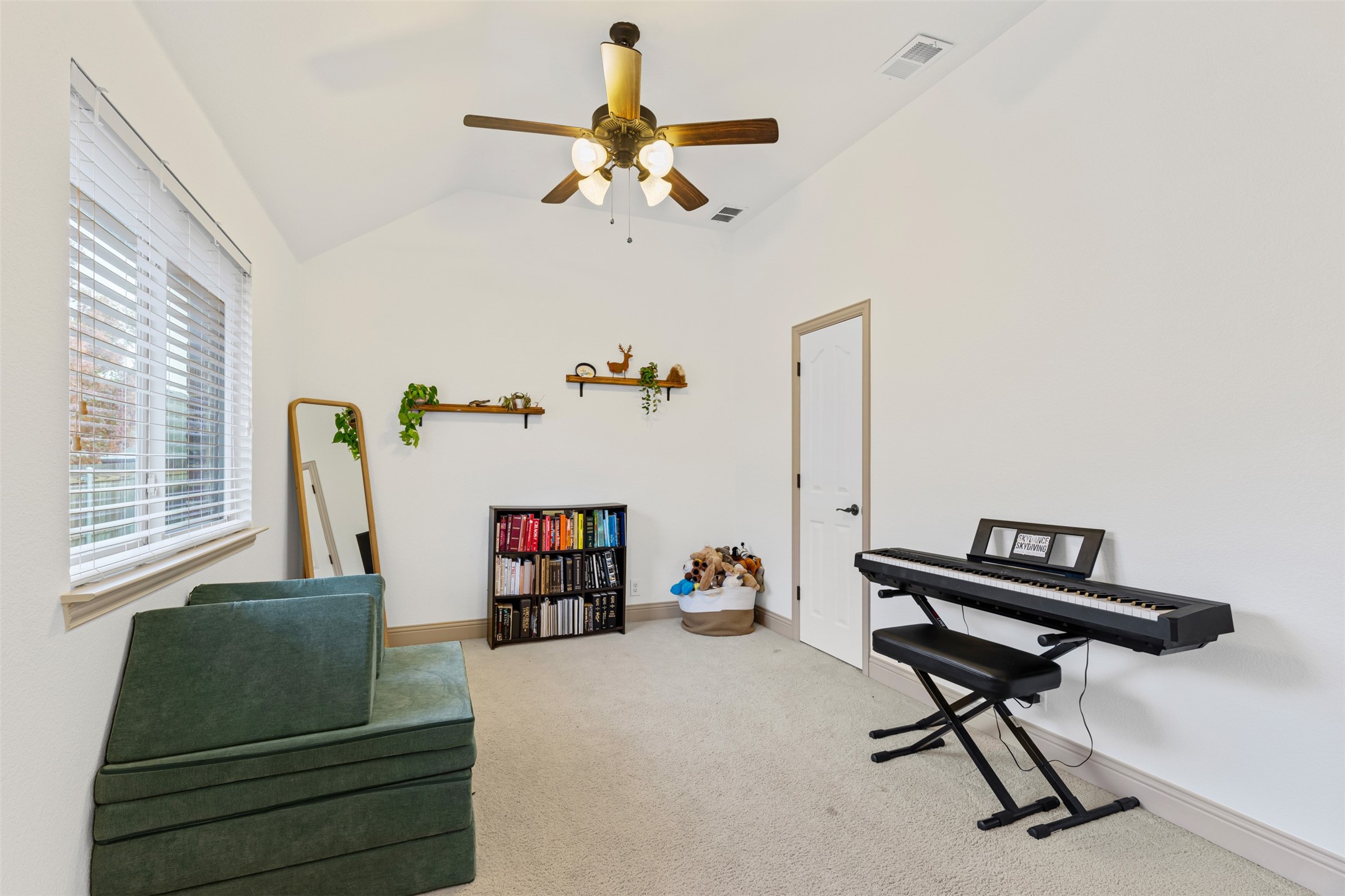 8321 Spitfire Trail Aubrey TX 76227