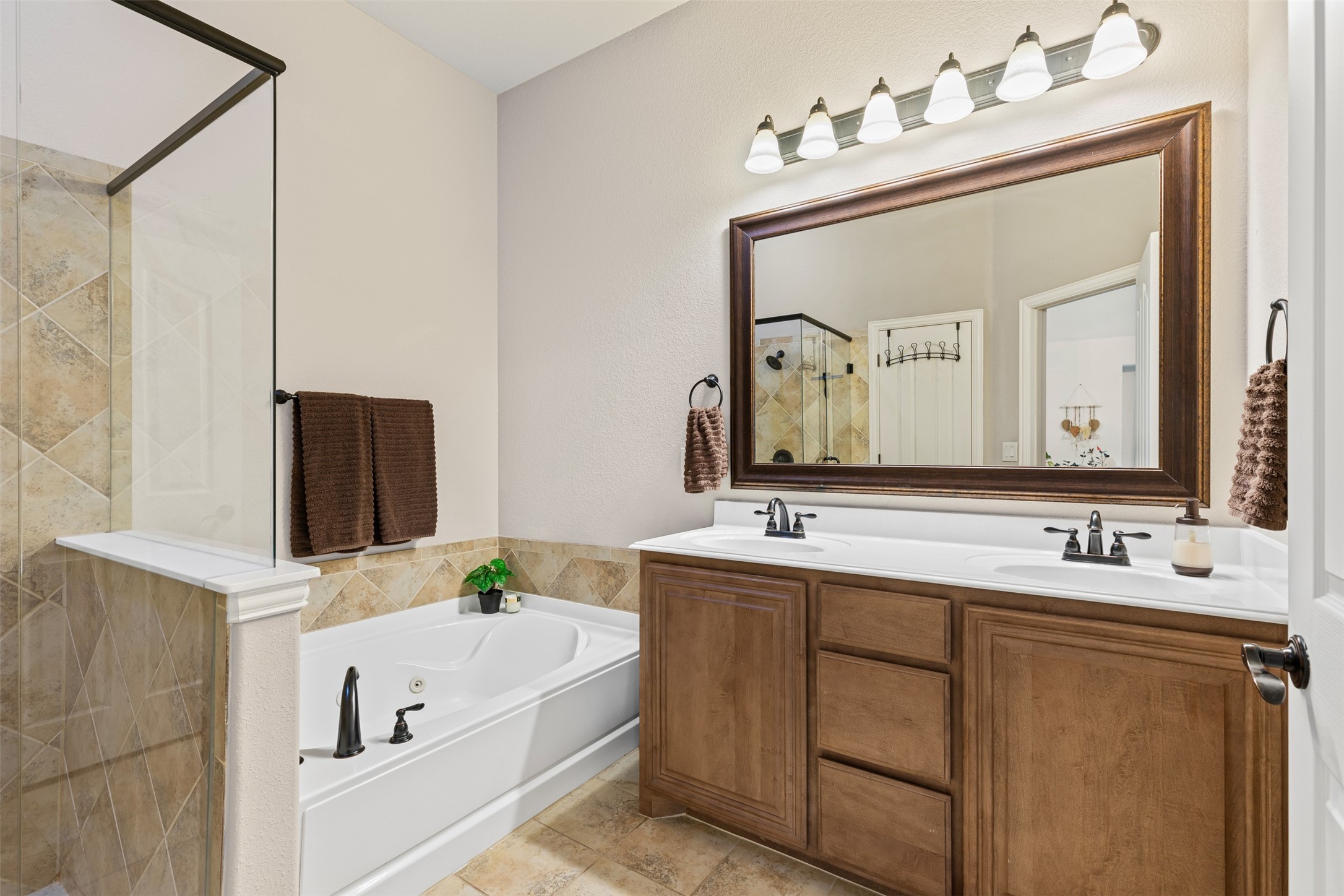 8321 Spitfire Trail Aubrey TX 76227