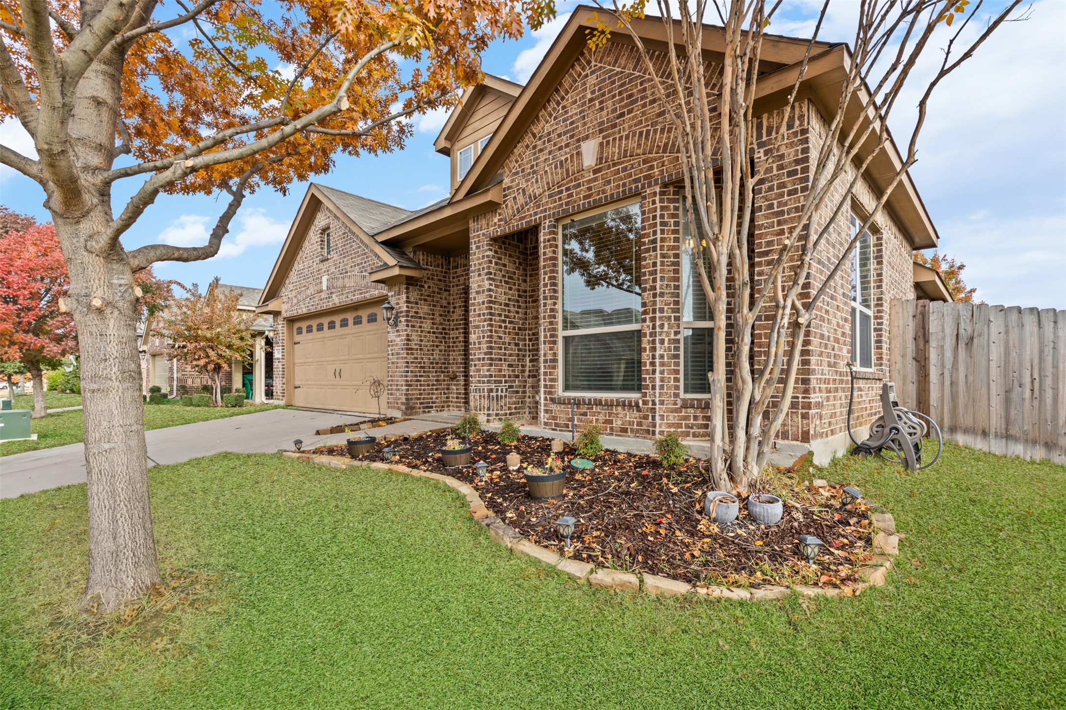 8321 Spitfire Trail Aubrey TX 76227