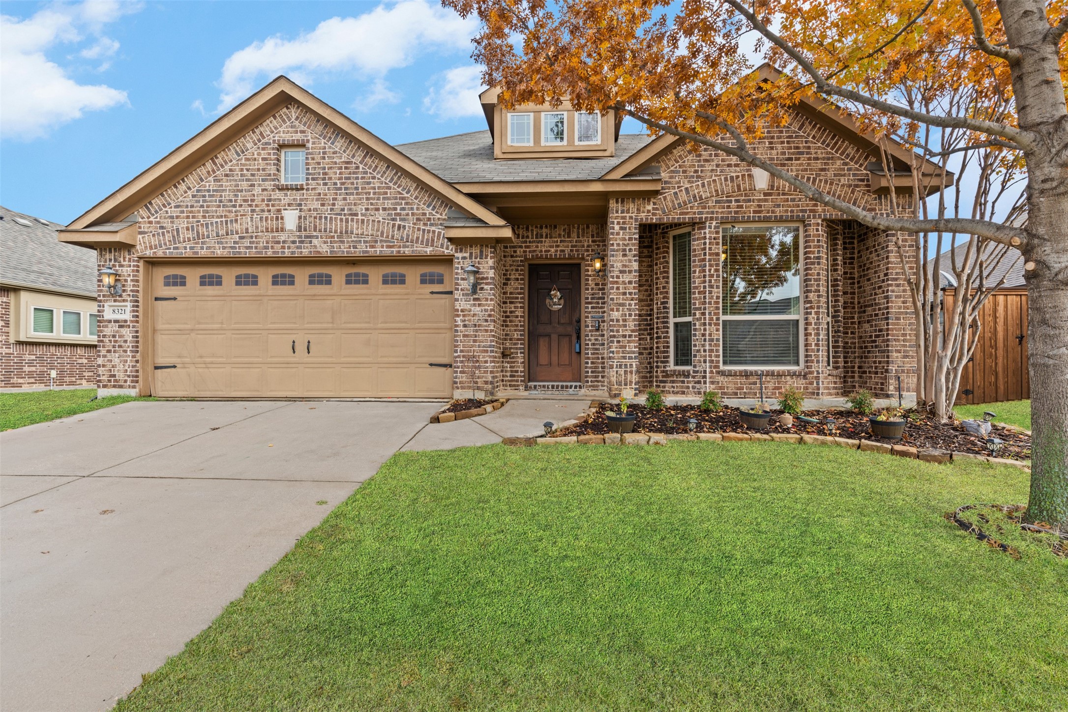 8321 Spitfire Trail Aubrey TX 76227