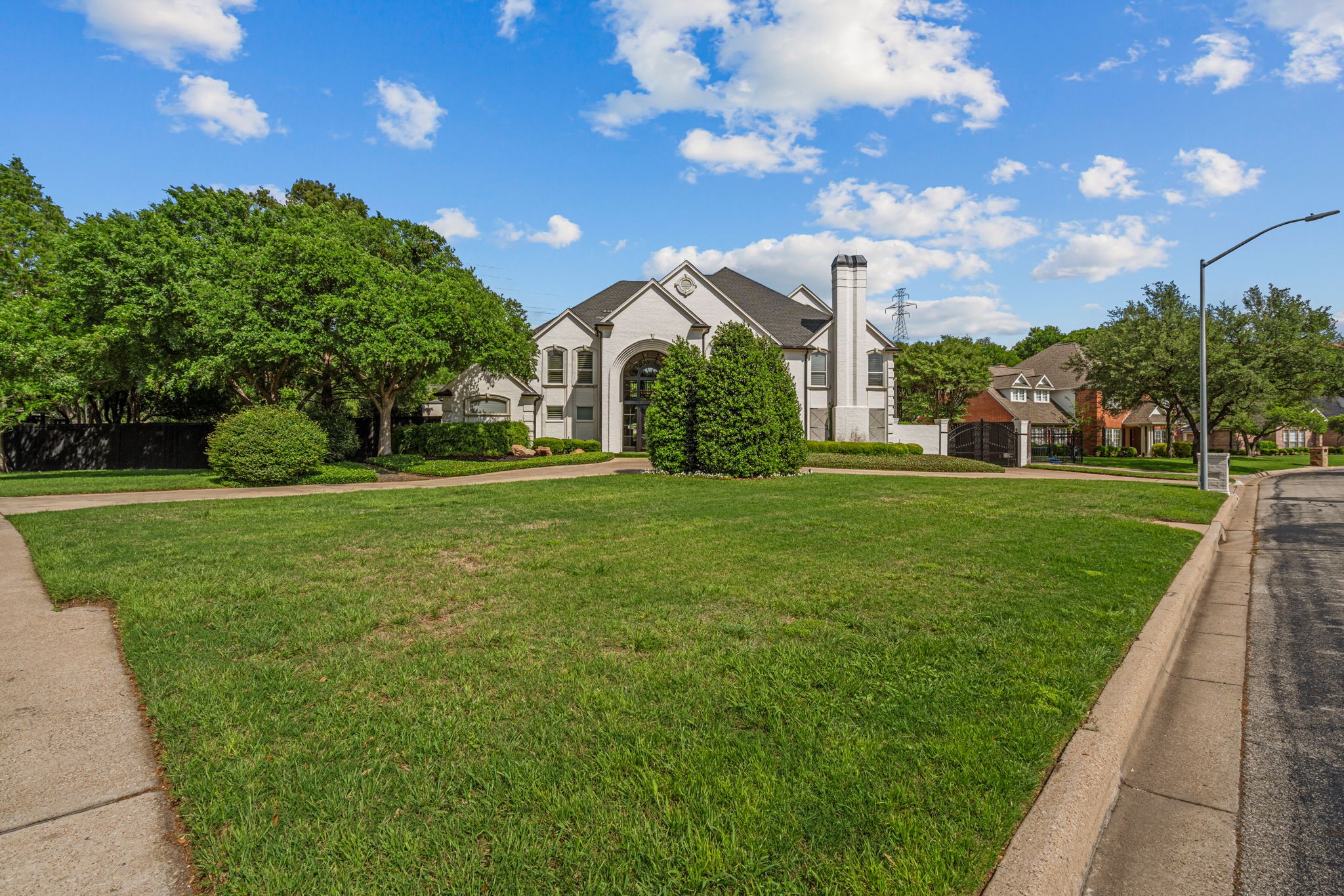 6345 Meadows West Drive Fort Worth TX 76132