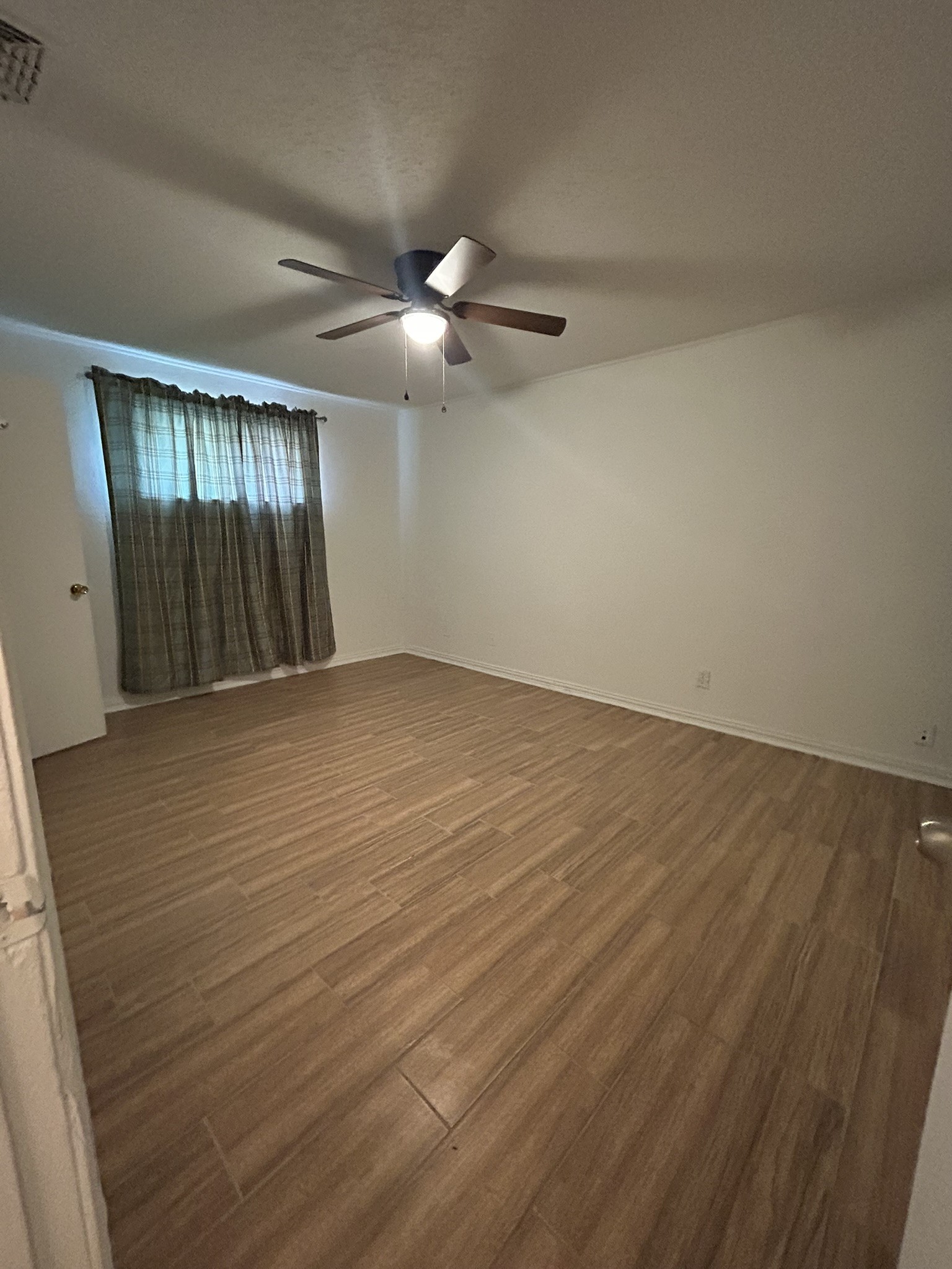 4122 W Rochelle Road Irving TX 75062