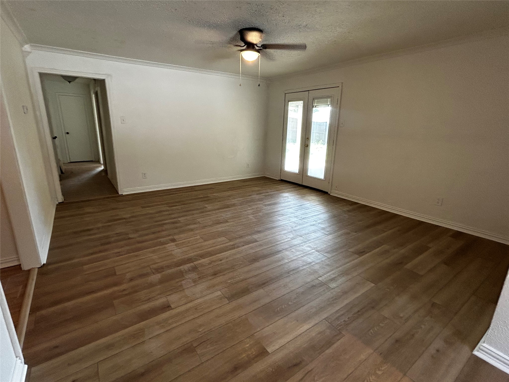 4122 W Rochelle Road Irving TX 75062