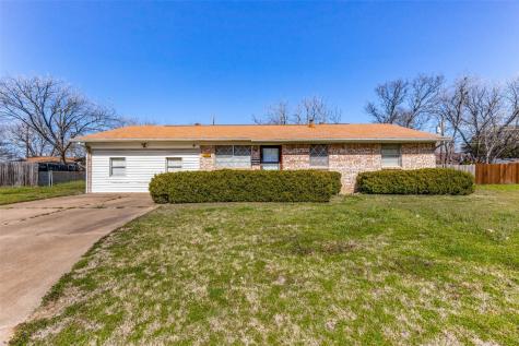 409 Joni Court Burleson TX 76028