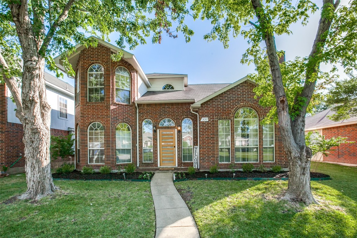 3017 Penstemon Court Garland TX 75040