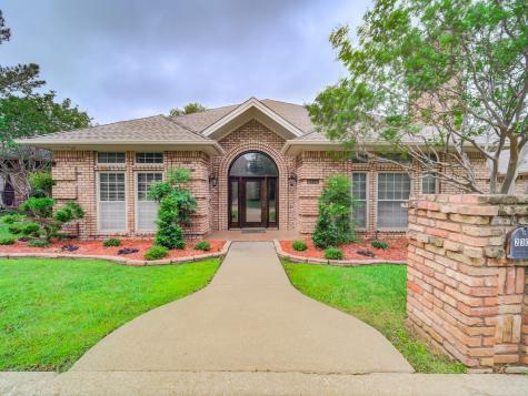 2306 Pheasant Trail Arlington TX 76016