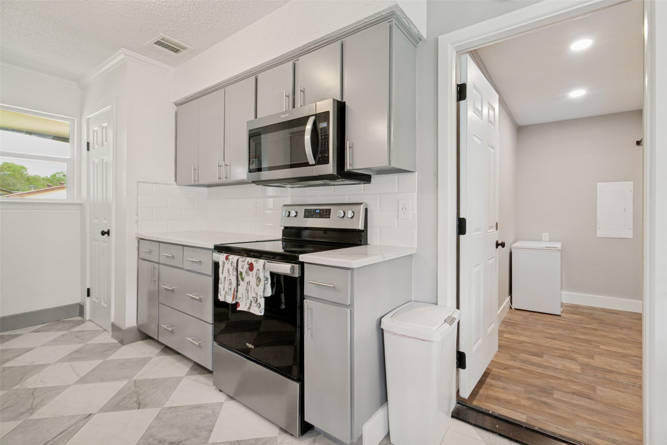 1417 Morrison Drive Garland TX 75040