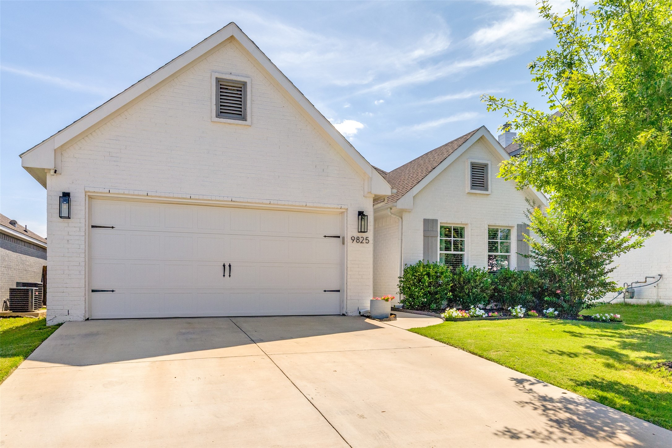 9825 Chaparral Pass Fort Worth TX 76126