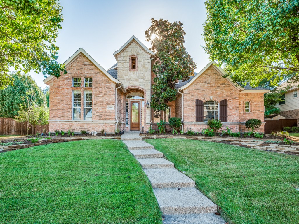 1829 Savannah Drive Mckinney TX 75072