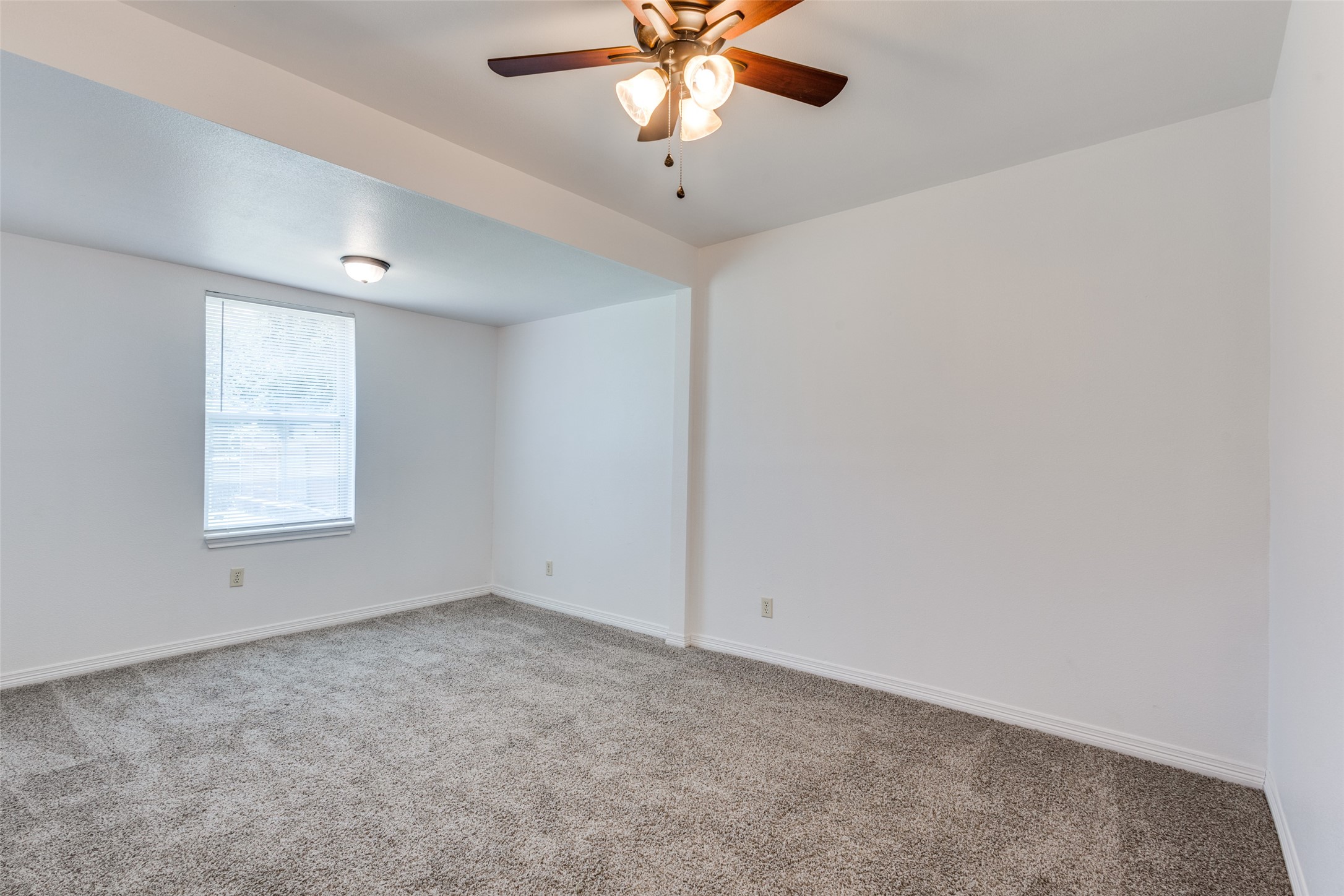 618 E Woodard Street Denison TX 75021