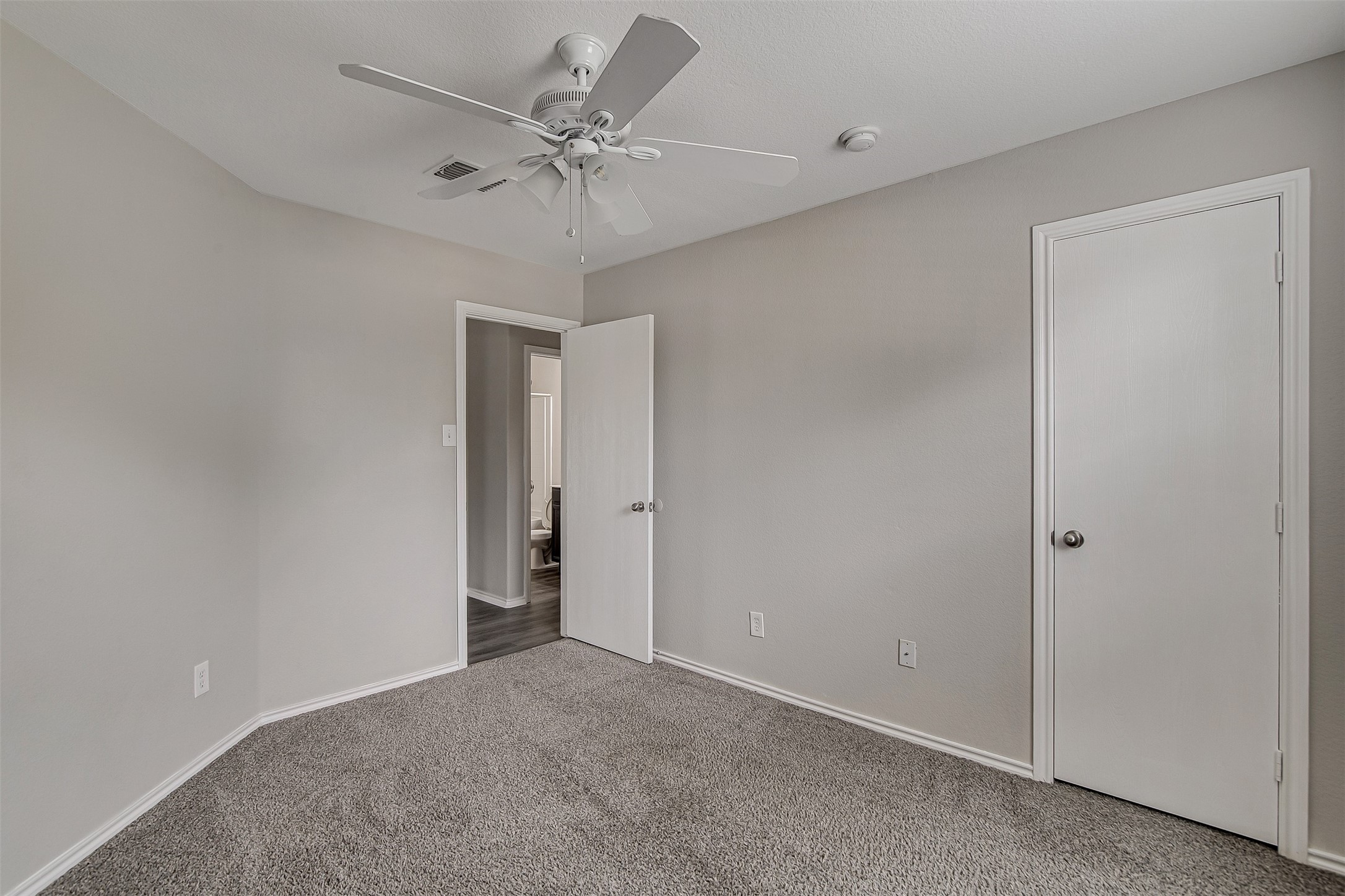 596 Creekbend Street Crowley TX 76036