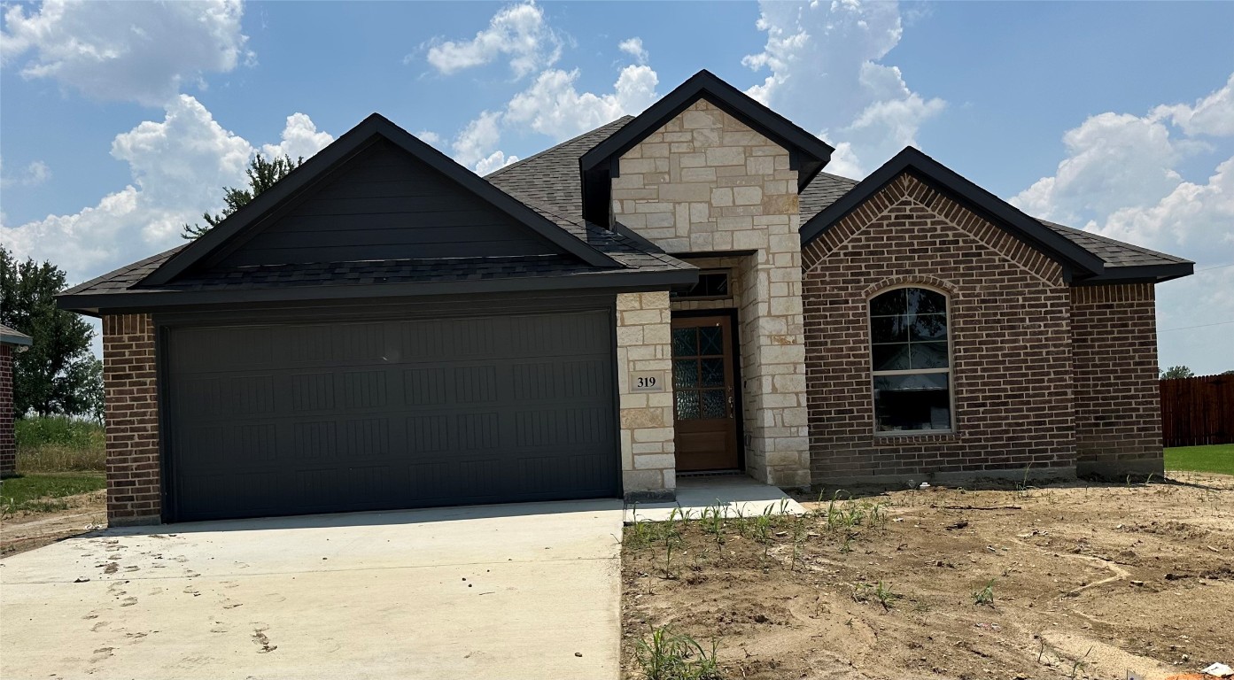 319 Osage Court Krum TX 76249