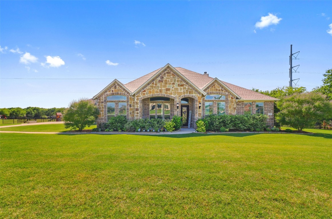 145 Winchester Street Van Alstyne TX 75495