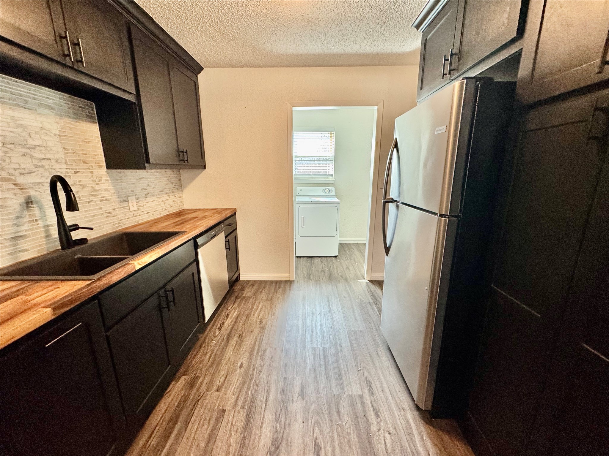 113 W Arnold Street Granbury TX 76048