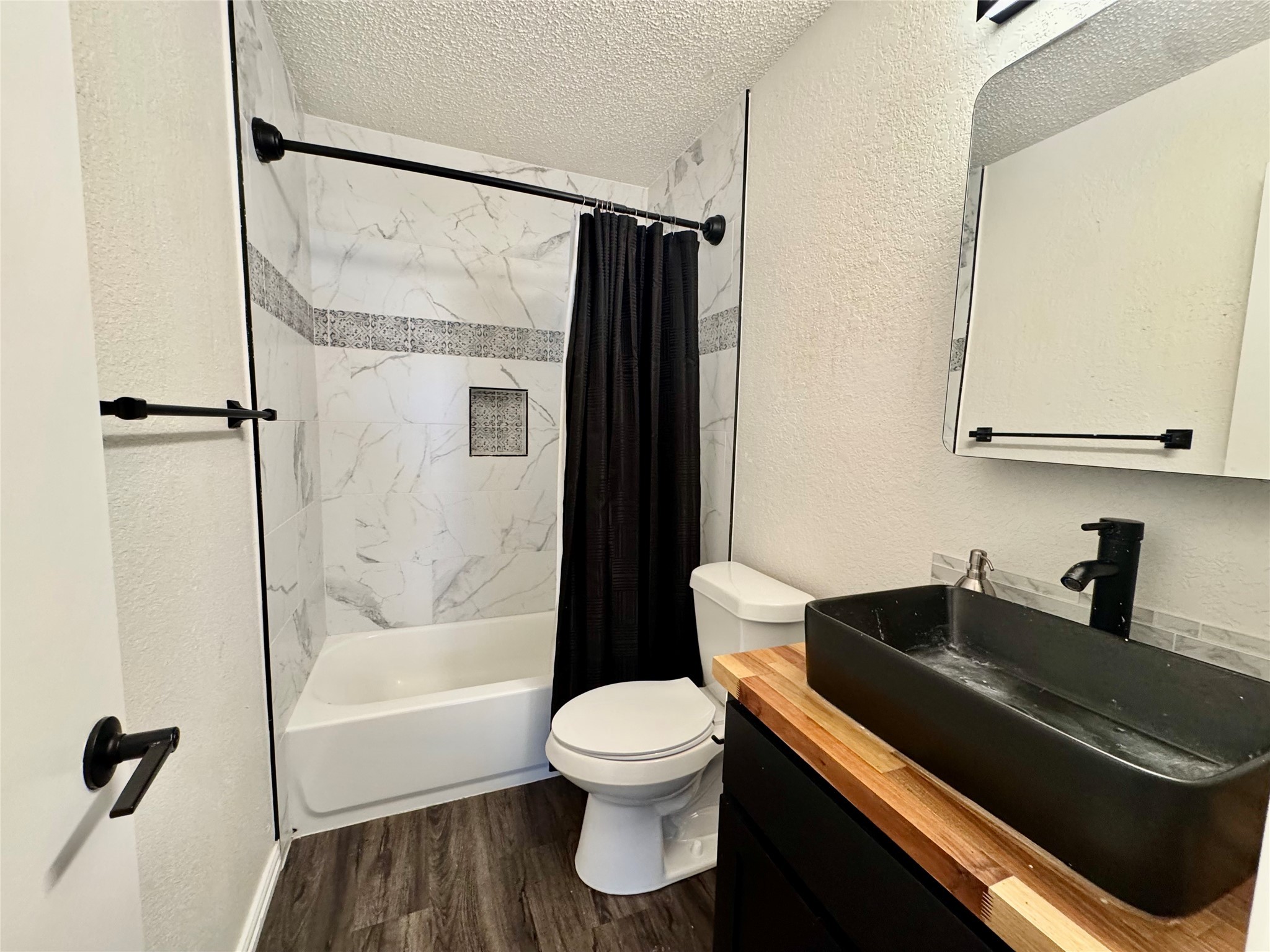 113 W Arnold Street Granbury TX 76048