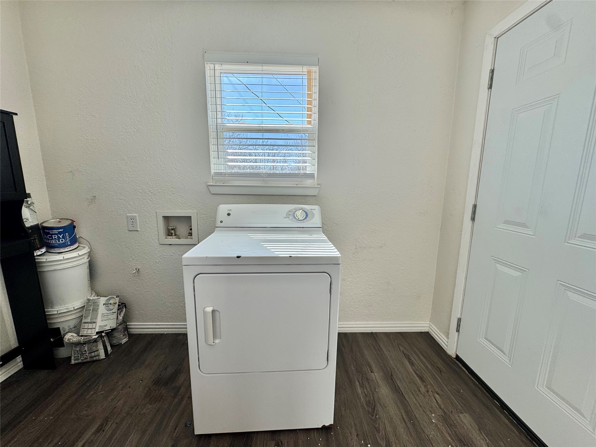 113 W Arnold Street Granbury TX 76048