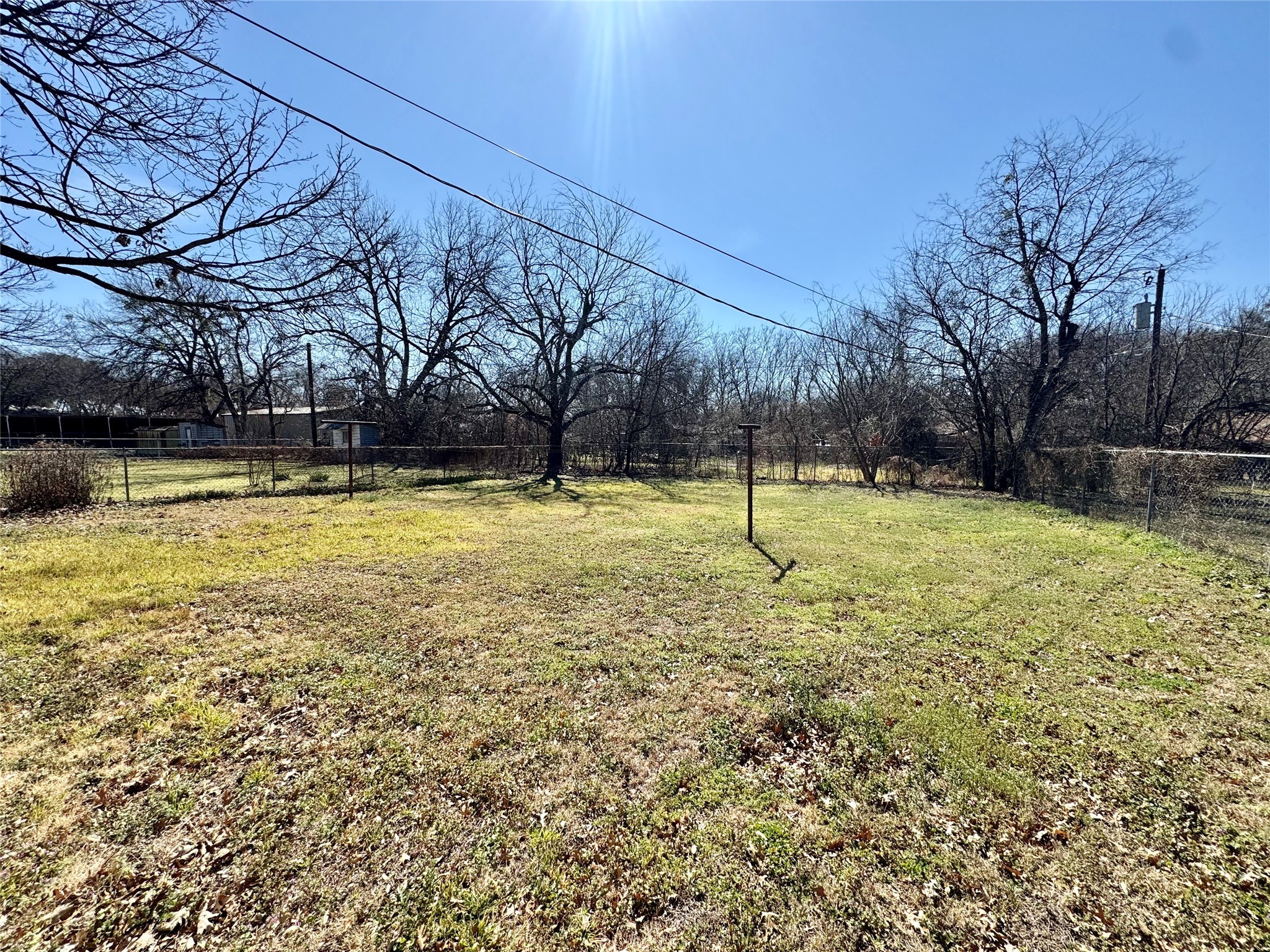 113 W Arnold Street Granbury TX 76048