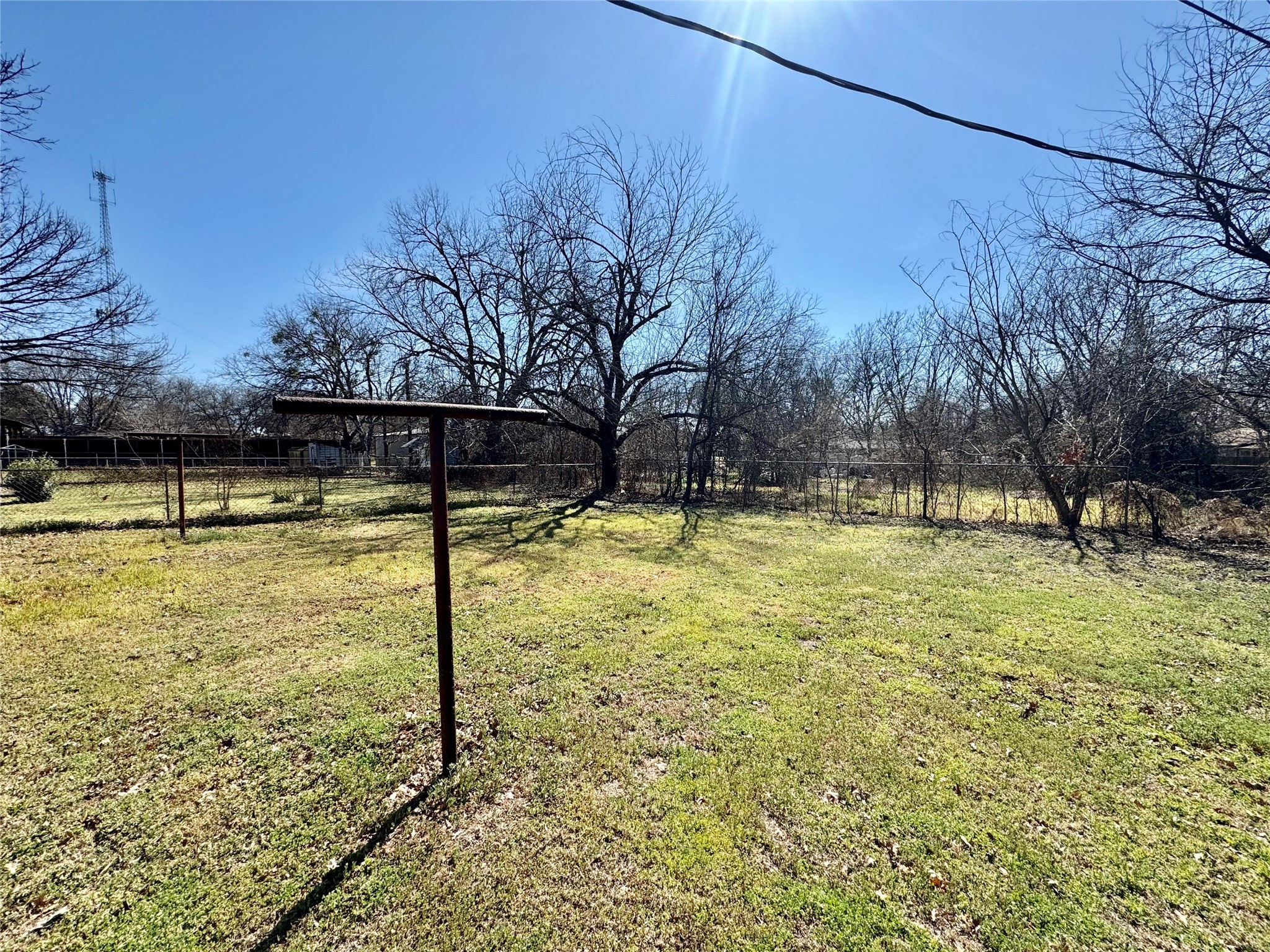 113 W Arnold Street Granbury TX 76048
