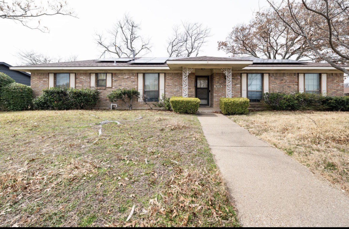 909 Bradfield Drive Garland TX 75042