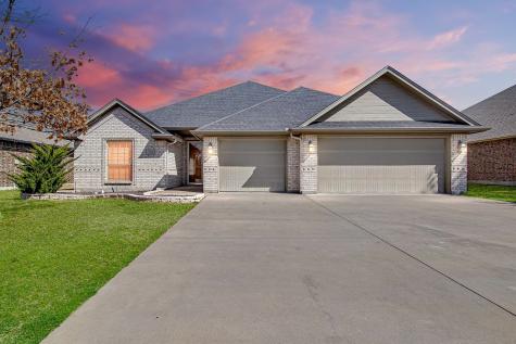 324 Delaware Street Burleson TX 76028