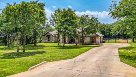 1013 Churchill Lane Millsap TX 76066