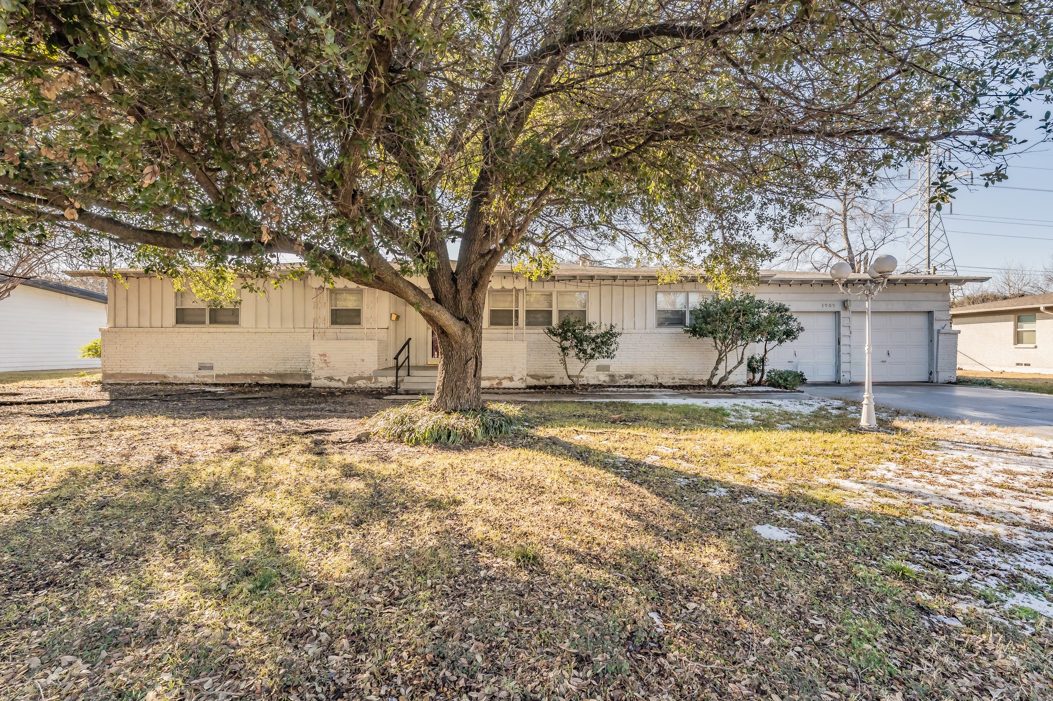 3905 London Lane Richland Hills TX 76118