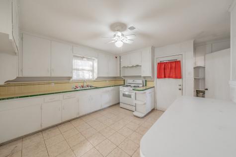 3905 London Lane Richland Hills TX 76118