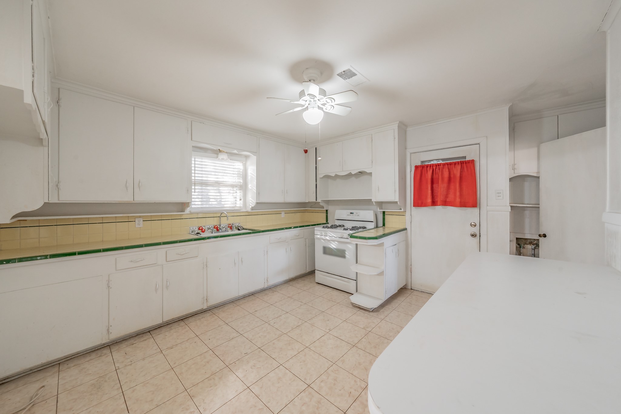 3905 London Lane Richland Hills TX 76118