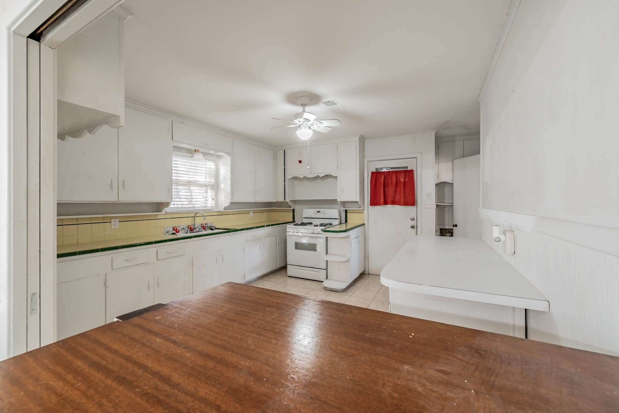 3905 London Lane Richland Hills TX 76118