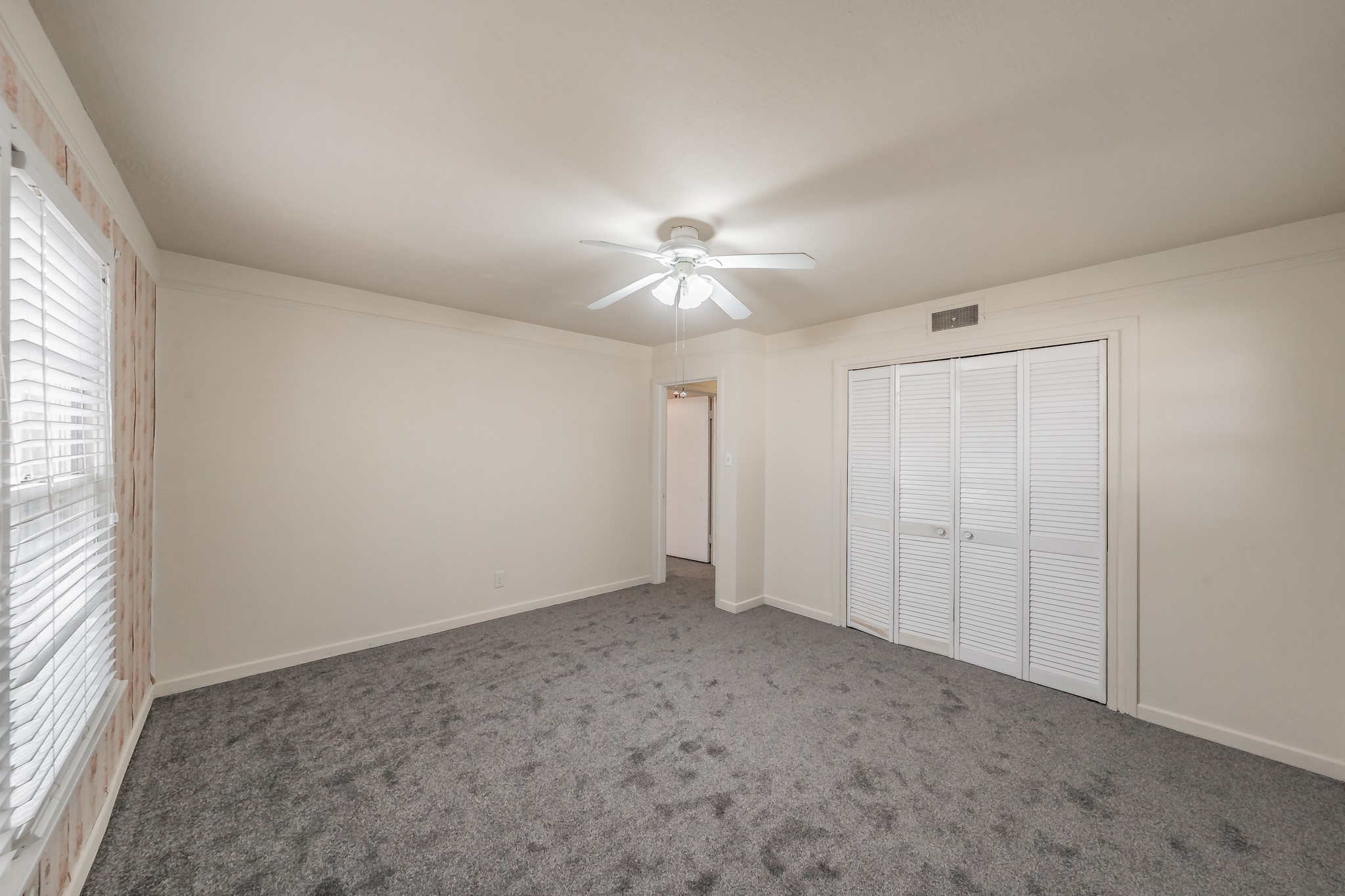 3905 London Lane Richland Hills TX 76118