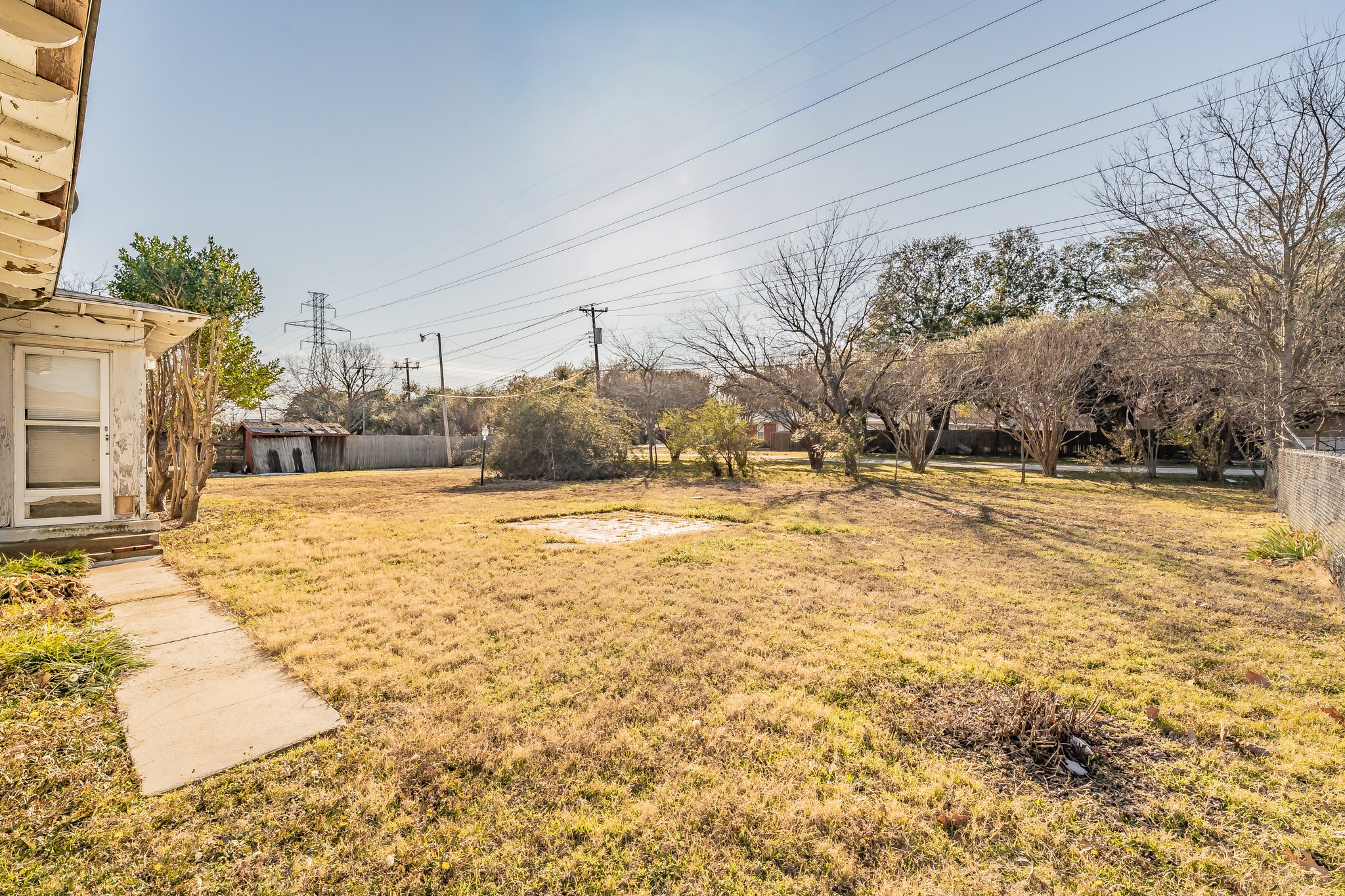 3905 London Lane Richland Hills TX 76118
