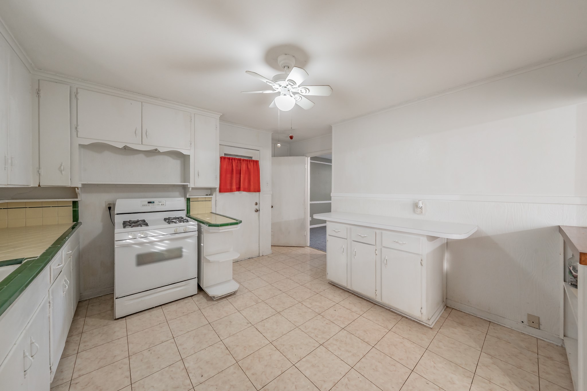 3905 London Lane Richland Hills TX 76118
